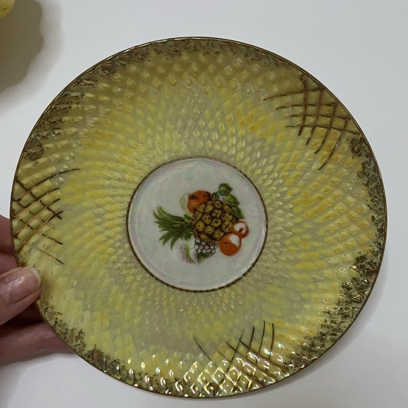Vintage Yellow Gold Fluted  Tea Cup And Saucer Fruit 3 Legged Cup Made In Japan - Picture 4 of 8